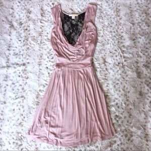 🧜🏻‍♀️Twenty One dress with black lace back